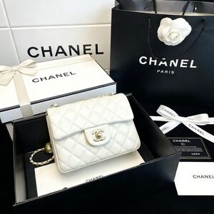 <AUTHENTIC>Chanel Mini Flap White Quilted Leather Bag